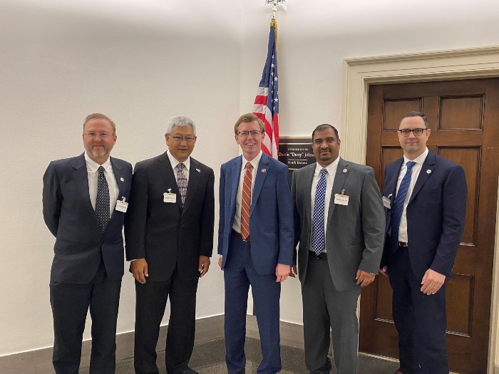 Photograph of Keith Misukanis, Berry Global; Fred Chuck, GMA; Rep. Dustin “Dusty” Johnson, R-S.D.; Sachin Mandavkar, Maccaferri Inc.; Adam Maskal, Solmax at GMA fall Lobby Day 2021